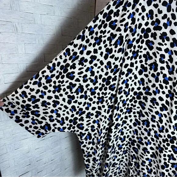 ASOS Womens leopard print Blouse White black Blue Button up oversize plus size - Picture 3 of 8